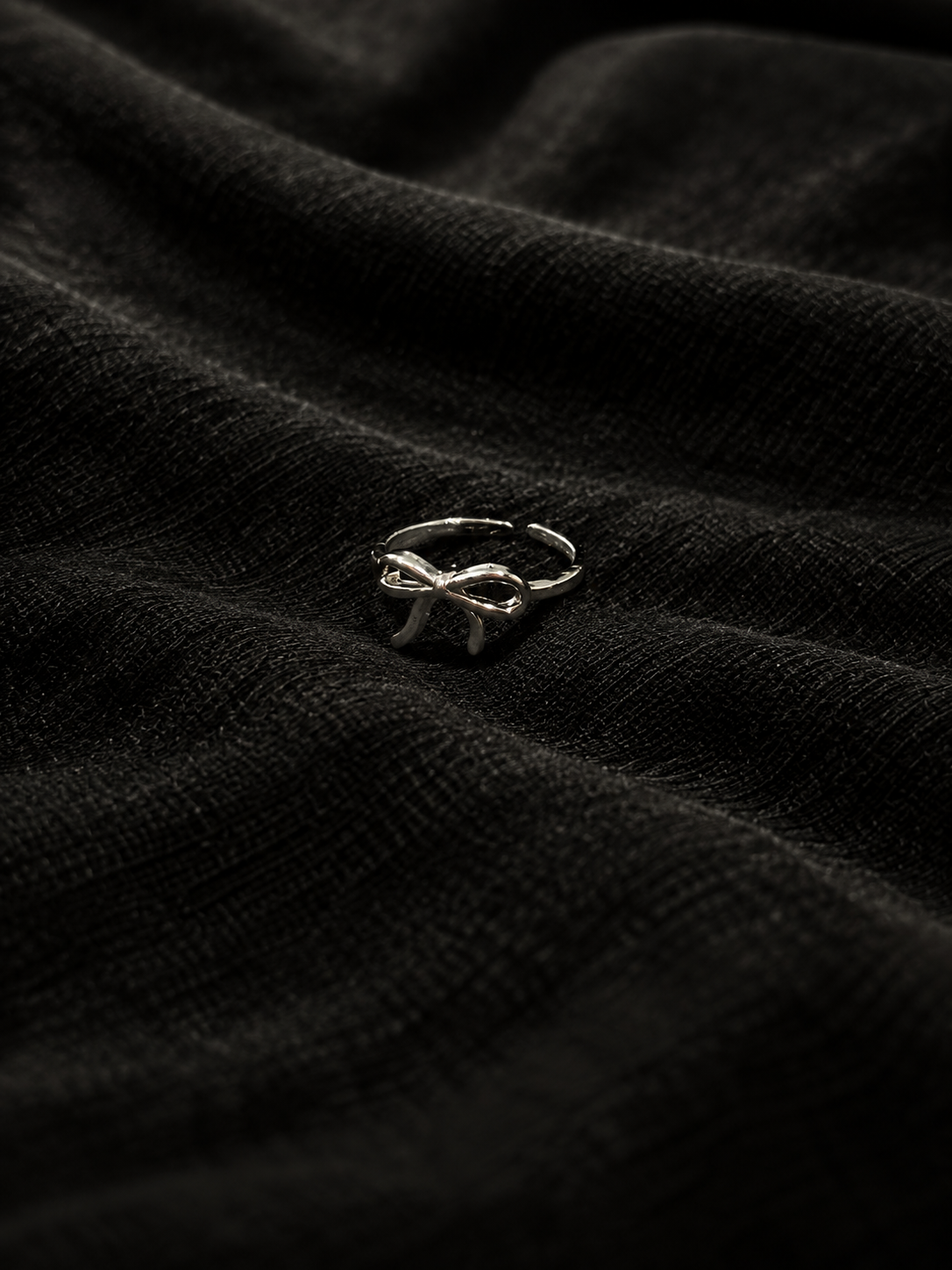 Petite Ribbon Ring